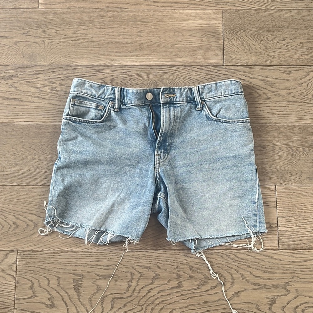 H&M slim denim cut off denim shorts